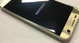 Good
													Samsung Galaxy S7 - Unlocked, Gold, 32 GB, SM-G930R7, photo 4 of 11