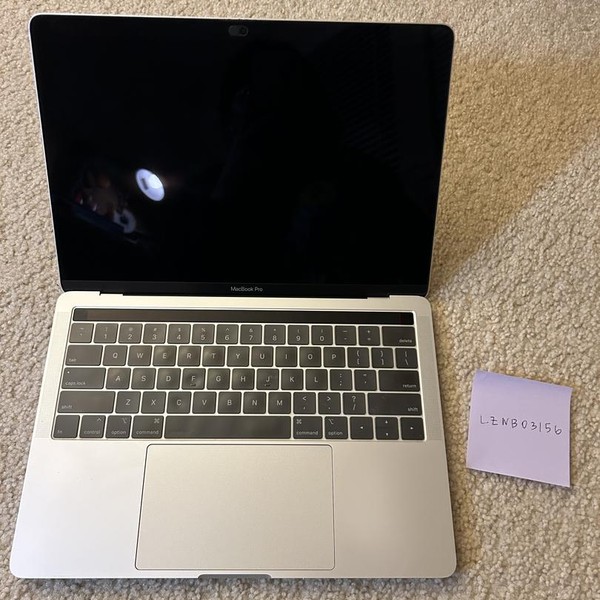 MacBook Pro 2018 (With Touch Bar) - 13 inch - I5, Silver, 256 GB, 8 GB