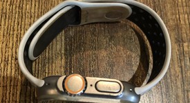 Good
													Apple Watch Ultra 49mm - Unlocked, Titanium, A2622, photo 2 of 6