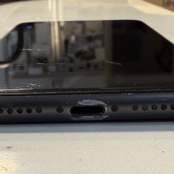 Apple iPhone 11 - Unlocked, 128 GB, Black, A2111