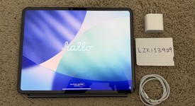 Mint
													Apple iPad Pro 13" (M4) 2024 - Unlocked, Black, 512 GB, 8 GB, A2926, Standard Glass, photo 3 of 12