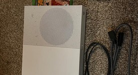 Good
													Xbox One S (2016) - White, 1 TB, photo 2 of 7