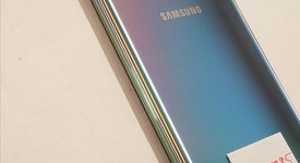 Mint
													Samsung Galaxy Note 10 Plus - T-Mobile, Aura Glow, 256 GB, 12 GB, SM-N975U, photo 3 of 8