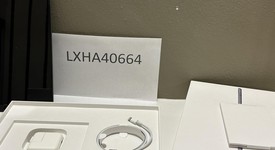 Mint
													Apple iPad Air 3rd Gen - Unlocked, Gray, 64 GB, photo 4 of 8