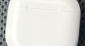 Used
													Apple AirPods 4th Gen - Standard, photo 1 of 5