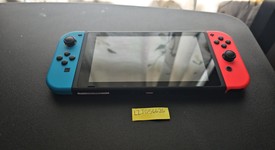 Mint
													Nintendo Switch - Red & Blue, 32 GB, photo 4 of 11