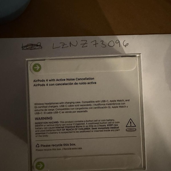 Apple AirPods 4th Gen - Active Noise Cancellation