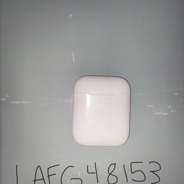 Apple AirPods (2nd Gen) - Lightning Case