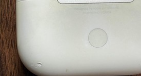 Used
													Apple AirPods Pro 2 - Lightning, photo 3 of 3