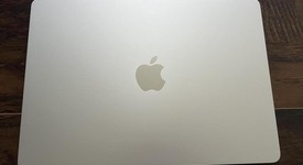 Good
													MacBook Air 2024 (M3) - 13" - Apple M3, Silver, 256 GB, 8 GB, 8-core GPU, photo 5 of 13