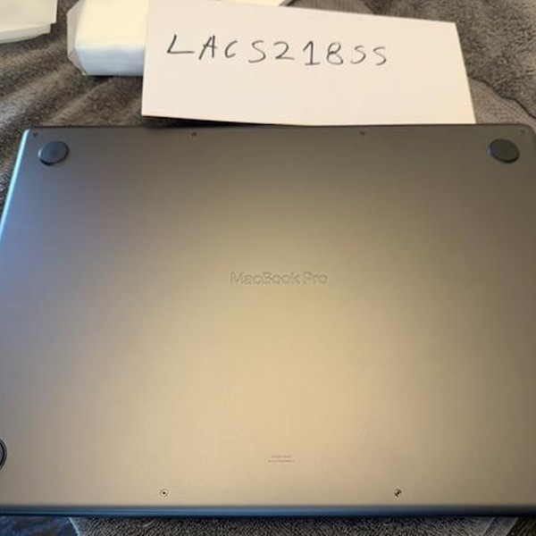 MacBook Pro 2024 - 16 inch - 1 TB, Space Black, 24 GB, Apple M4 Pro 14-core