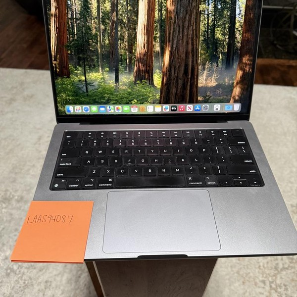 MacBook Pro 2023 - 14 inch - 512 GB, Gray, 16 GB, Apple M2 Pro 10-core