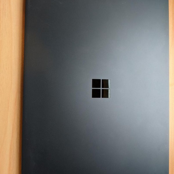 Microsoft Surface Book 2 13.5 inch - 256 GB, 8 GB, Intel Core i5