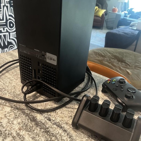 Xbox Series X (2020) - 1 TB, Black, standard