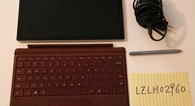 Good
													Microsoft Surface Pro 5 (2017) - Wi-Fi, Burgundy, 512 GB, 16 GB, photo 1 of 3