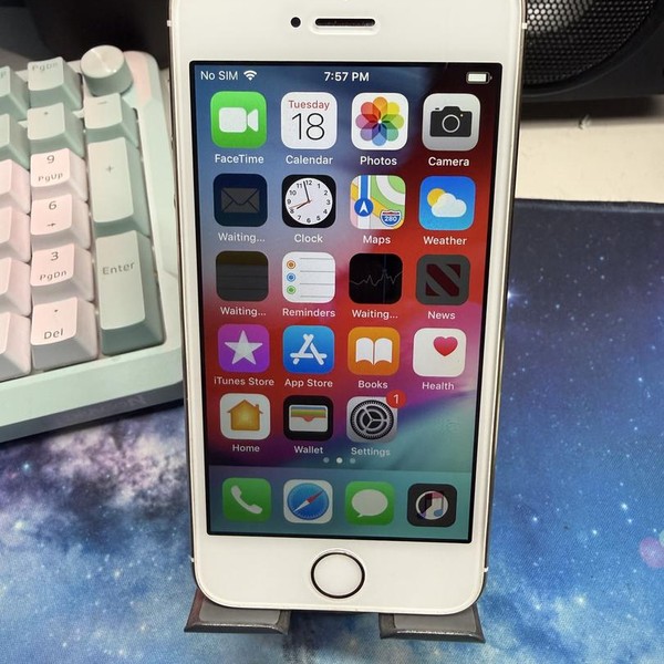 Apple iPhone 5S - Unlocked, 16 GB, Gold, A1453