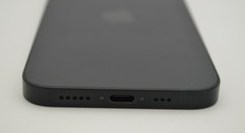 Mint
													Apple iPhone 16e - Metro by T-Mobile, Black, 128 GB, A3212, photo 4 of 12