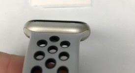 Good
													Apple Watch Series 7 41mm - Unlocked, Starlight, A2475 - Cellular, Nike, photo 5 of 8