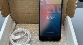 Mint
													Apple iPhone SE 3rd Gen 2022 - Unlocked, Midnight, 64 GB, A2595, photo 1 of 6