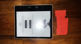 Mint
													Amazon Kindle Oasis 10th Gen - Gold, 32 GB, WiFi Only, photo 1 of 16