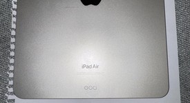 Good
													Apple iPad Air 5th Gen - Wi-Fi, Starlight, 256 GB, A2588, photo 1 of 12