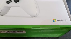 New
													Xbox Wireless Controller - White, photo 3 of 5