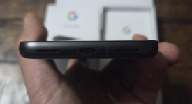 Mint
													Google Pixel 8a - Verizon, Obsidian, 128 GB, 8 GB, G8HHN, mmWave 5G, photo 4 of 7