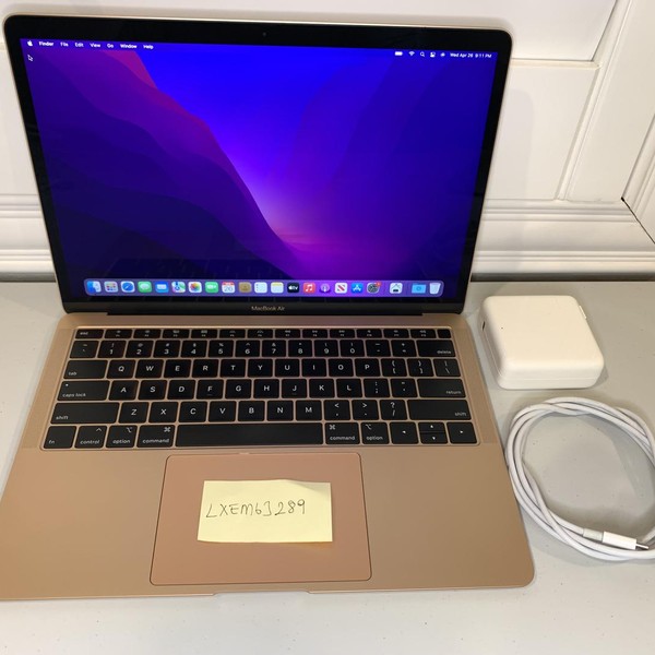 MacBook Air 2019 - 13 inch - 128 GB, Gold, 8 GB, Intel Core i5