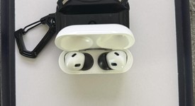 Used
													Apple AirPods Pro 2 - USB-C, photo 2 of 4