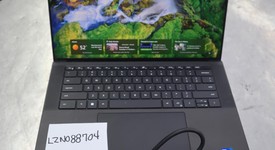 Good
													Dell XPS 15 9520 (2022) - I7, Silver, 512 GB, 16 GB, FHD+ Non-touch, photo 2 of 13