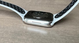 Good
													Apple Watch Series 7 45mm - Unlocked, Silver, A2477 - Cellular, Stainless, photo 3 of 10