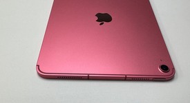 Good
													Apple iPad 11th Gen - Unlocked, Pink, 128 GB, A3355, photo 5 of 7