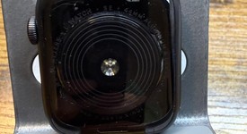 Good
													Apple Watch SE 1st Gen 44mm - Unlocked, Gray, A2354 - Cellular, Aluminum, photo 4 of 7