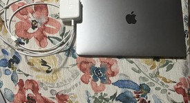 Good
													MacBook Air 2019 - 13" - I5, Gray, 128 GB, 8 GB, photo 4 of 7