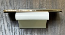 Good
													Apple iPhone 11 Pro Max - Unlocked, Gold, 512 GB, A2161, photo 5 of 7