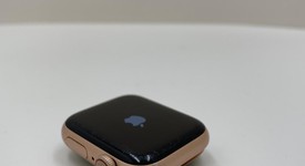 Fair
													Apple Watch Series 6 40mm - Unlocked, Gold, A2293 - Cellular, Aluminum, photo 3 of 7