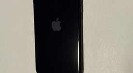 Fair
													Apple iPhone SE 3rd Gen 2022 - Unlocked, Midnight, 64 GB, A2595, photo 3 of 8