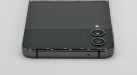 Good
													Samsung Galaxy Z Flip4 5G - Verizon, Graphite, 128 GB, 8 GB, SM-F721U, photo 3 of 8