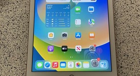 Good
													Apple iPad 6th Gen - Unlocked, Gold, 32 GB, A1954, photo 4 of 13