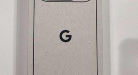 Mint
													Google Pixel 10 Pro - Unlocked, Obsidian, 1 TB, G4QUR, photo 3 of 9