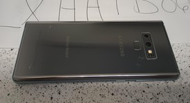 Good
													Samsung Galaxy Note 9 - Unlocked, Silver, 128 GB, 6 GB, SM-N960U1, photo 3 of 7