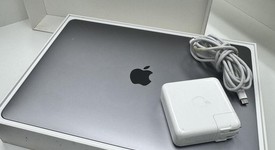 Mint
													MacBook Pro 2020 - 13" - I7, Gray, 256 GB, 8 GB, photo 2 of 11