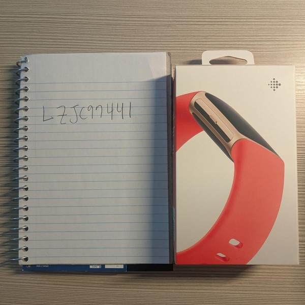 Fitbit Charge 6 - Gold