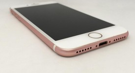 Good
													Apple iPhone 7 - Sprint, Rose Gold, 32 GB, A1660, photo 5 of 12