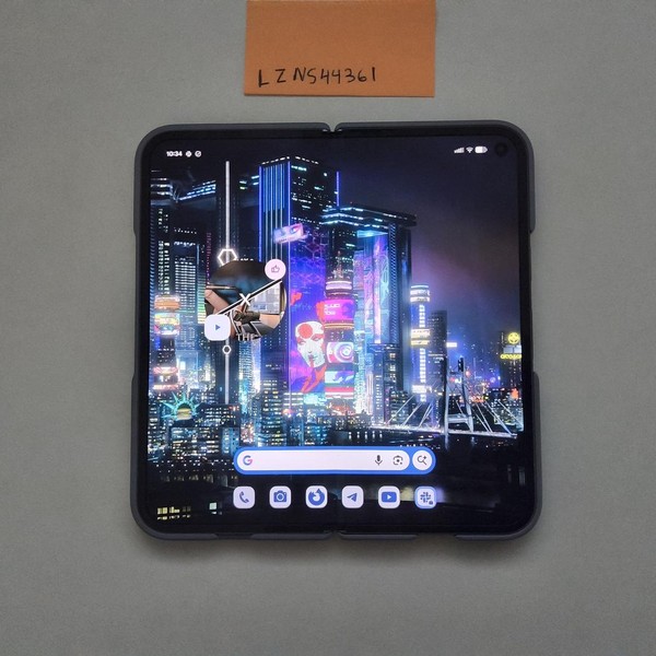 Google Pixel 10 Pro Fold - Unlocked, 256 GB, Moonstone, GU0NP