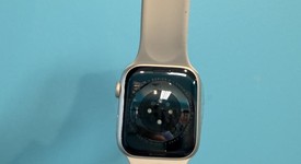 Mint
													Apple Watch Series 8 45mm - Starlight, A2771 - GPS, Aluminum, photo 2 of 6