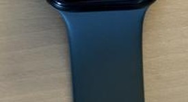 Good
													Apple Watch SE 2nd Gen 44mm - Midnight, A2723 - GPS, Aluminum, photo 1 of 6