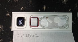 Good
													Apple Watch SE 2nd Gen 40mm - Verizon, Starlight, A2726 - Cellular, Aluminum, photo 4 of 9