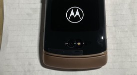 Good
													Motorola Razr 2 5G - Unlocked, Gold, 256 GB, 8 GB, XT2071-3, photo 4 of 13