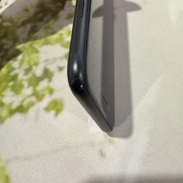 Apple iPhone SE 2nd Gen 2020 - Unlocked, Black, 64 GB, A2275